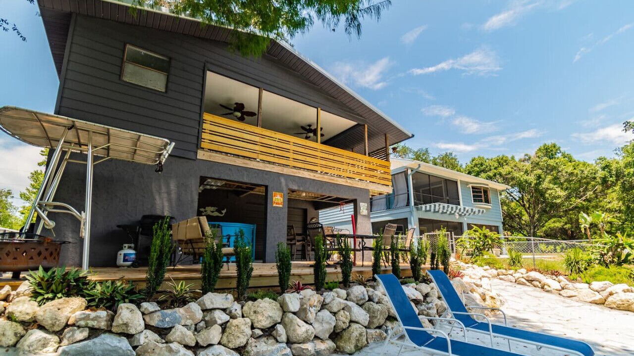 Photo of Patio Balcony in Weeki Wachee Gardens