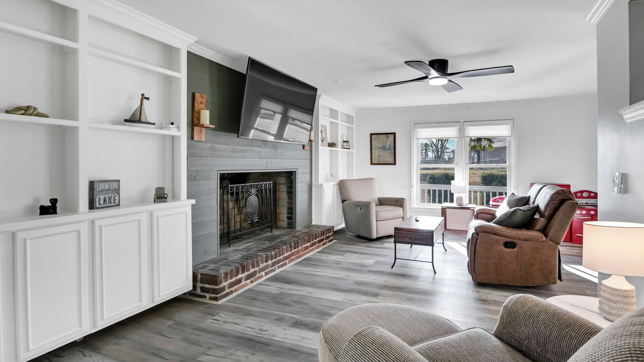Photo of Livingroom in Chapin