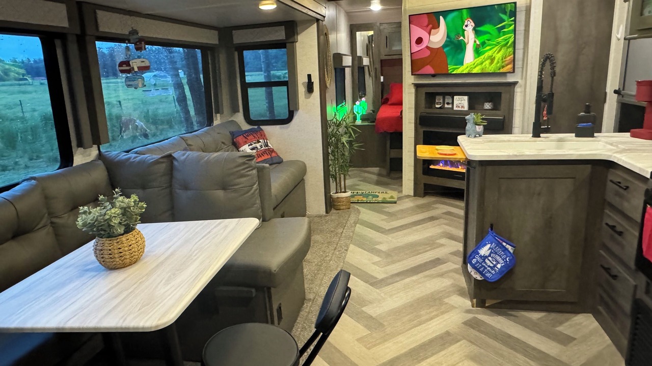 Photo of Livingroom in Webster