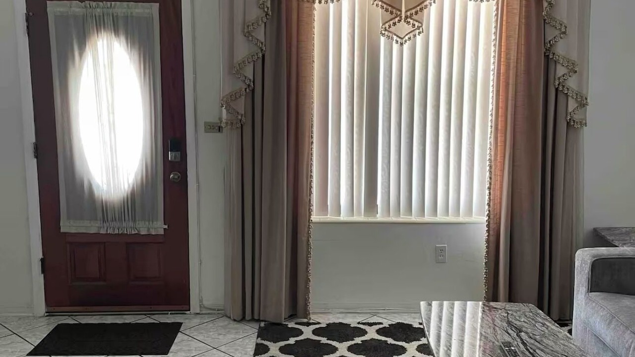 Photo of Livingroom in North Miami