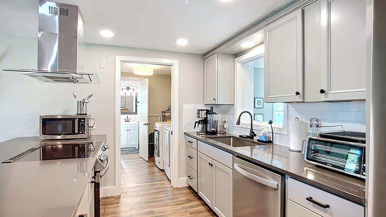 Photo of Kitchen in Gulf Gate Estates
