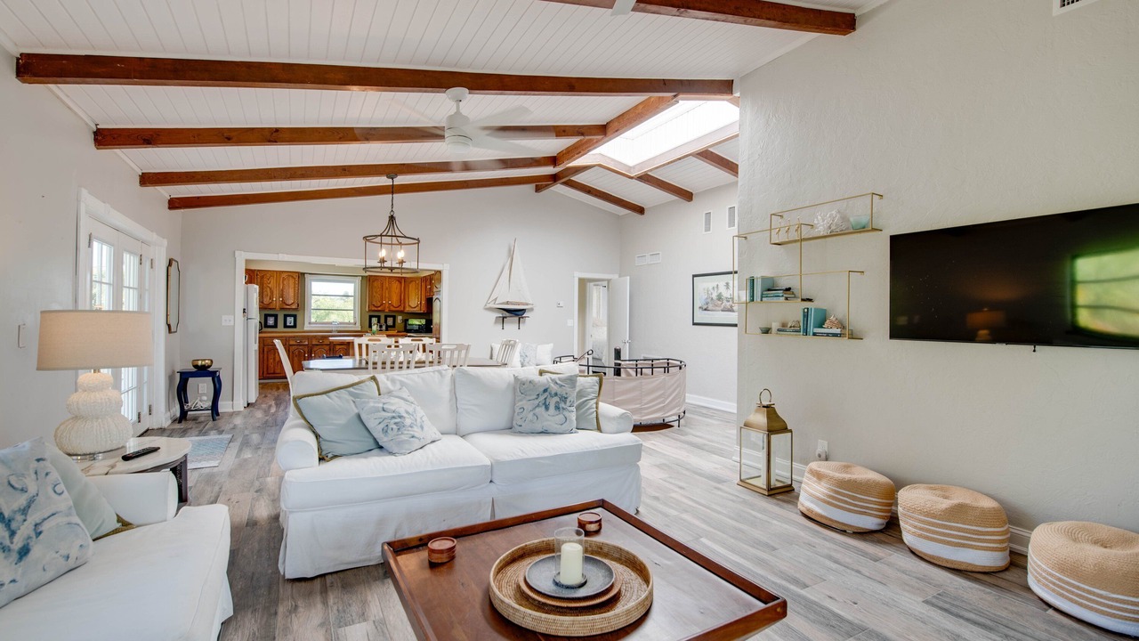 Photo of Livingroom in Sugarloaf Key