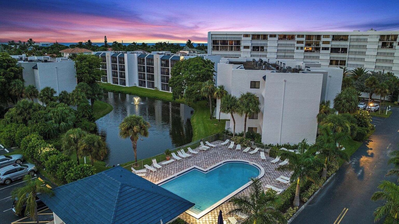 Photo of Outdoor in Jupiter One