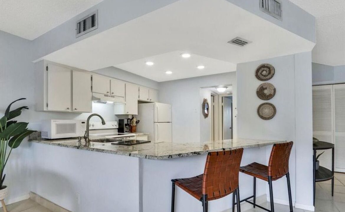 Photo of Kitchen in Jupiter One