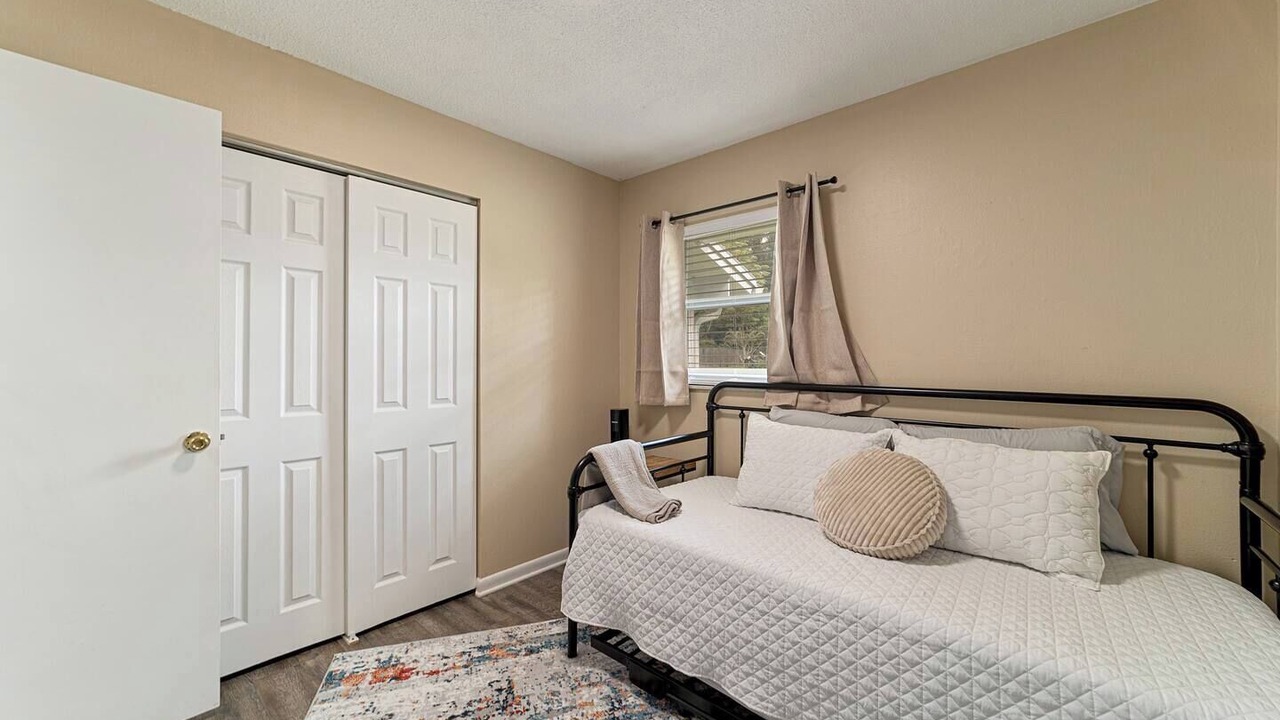 Photo of Bedroom in Fort King District