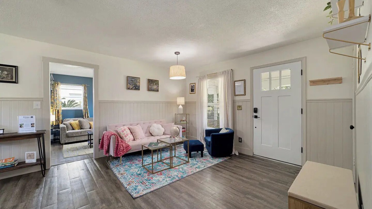 Photo of Livingroom in Fort King District