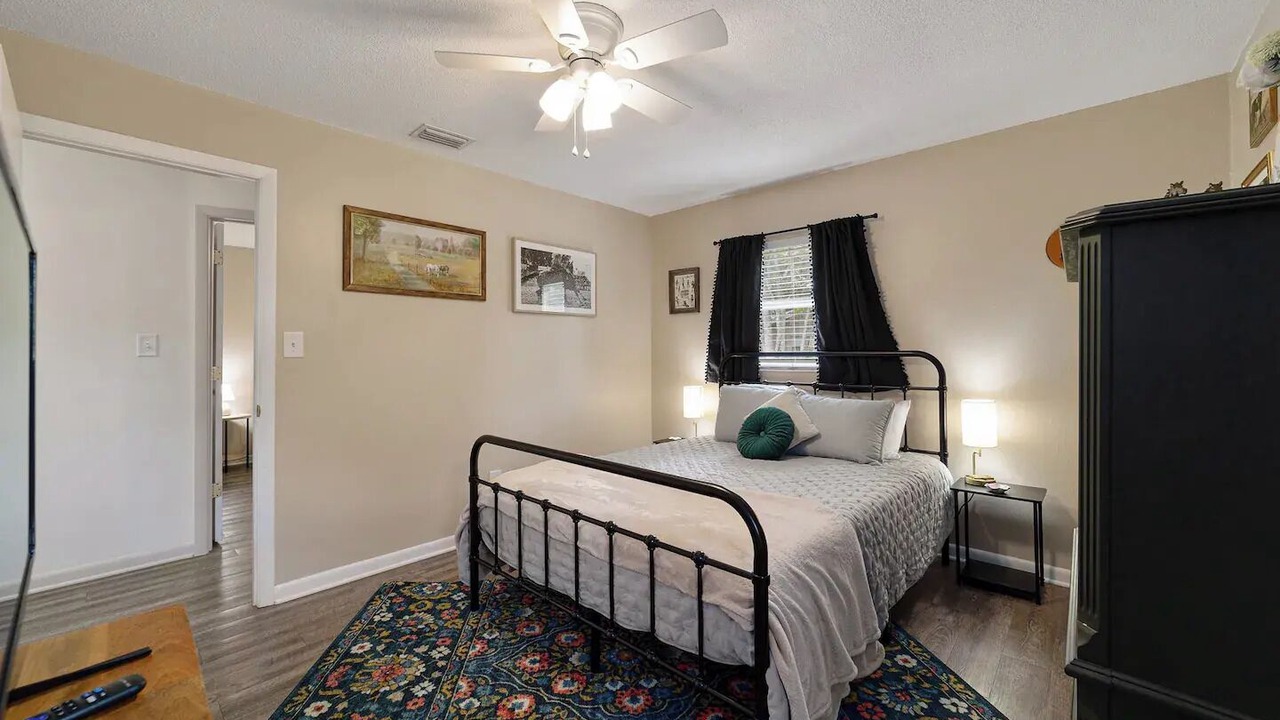 Photo of Bedroom in Fort King District