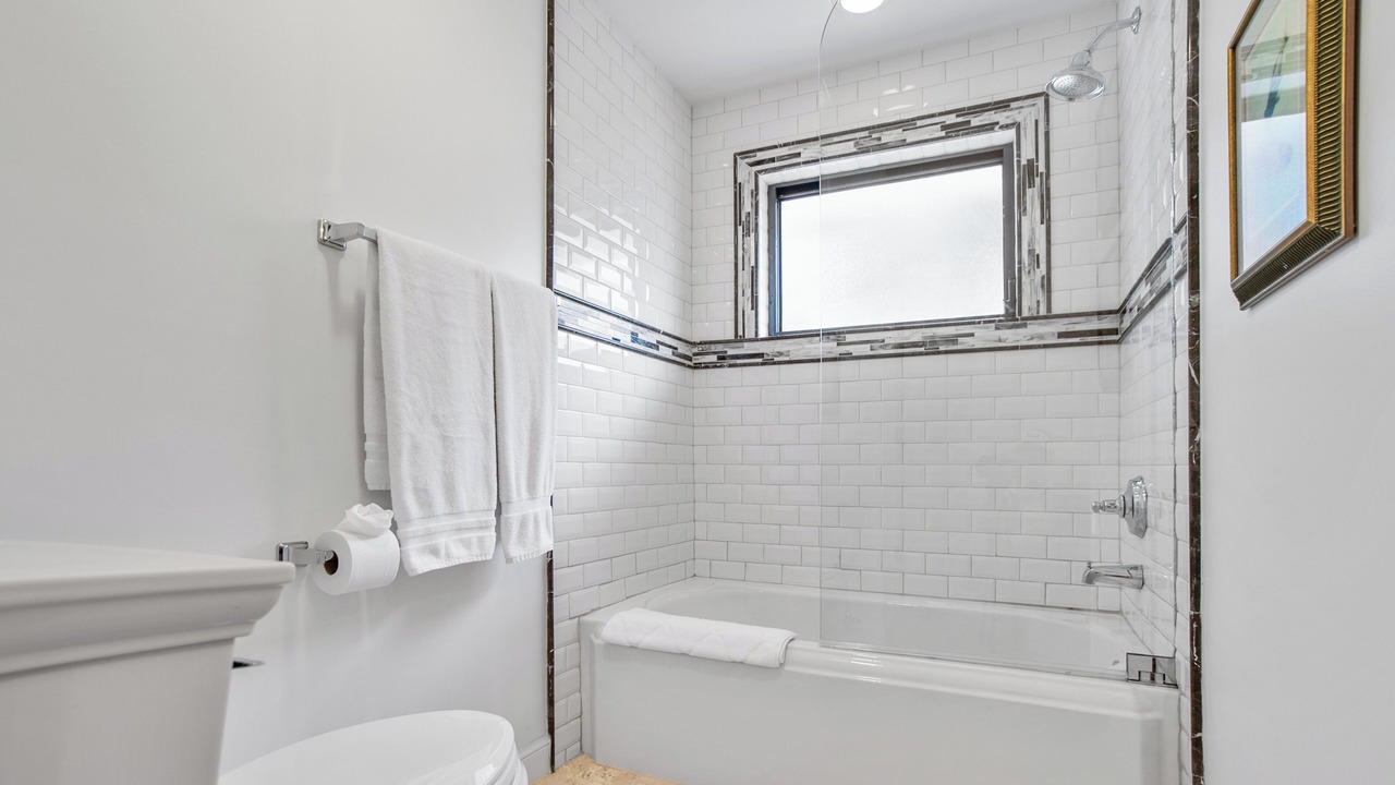 Photo of Bathroom in Isles of Capri