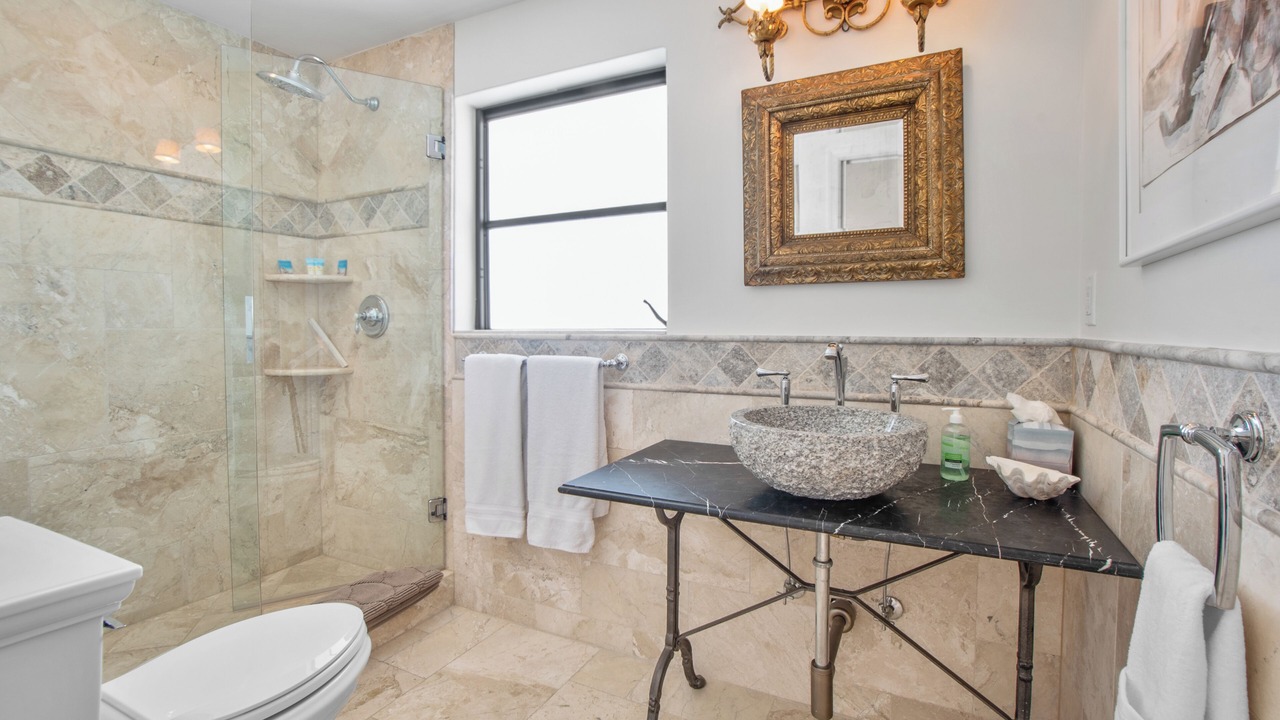 Photo of Bathroom in Isles of Capri