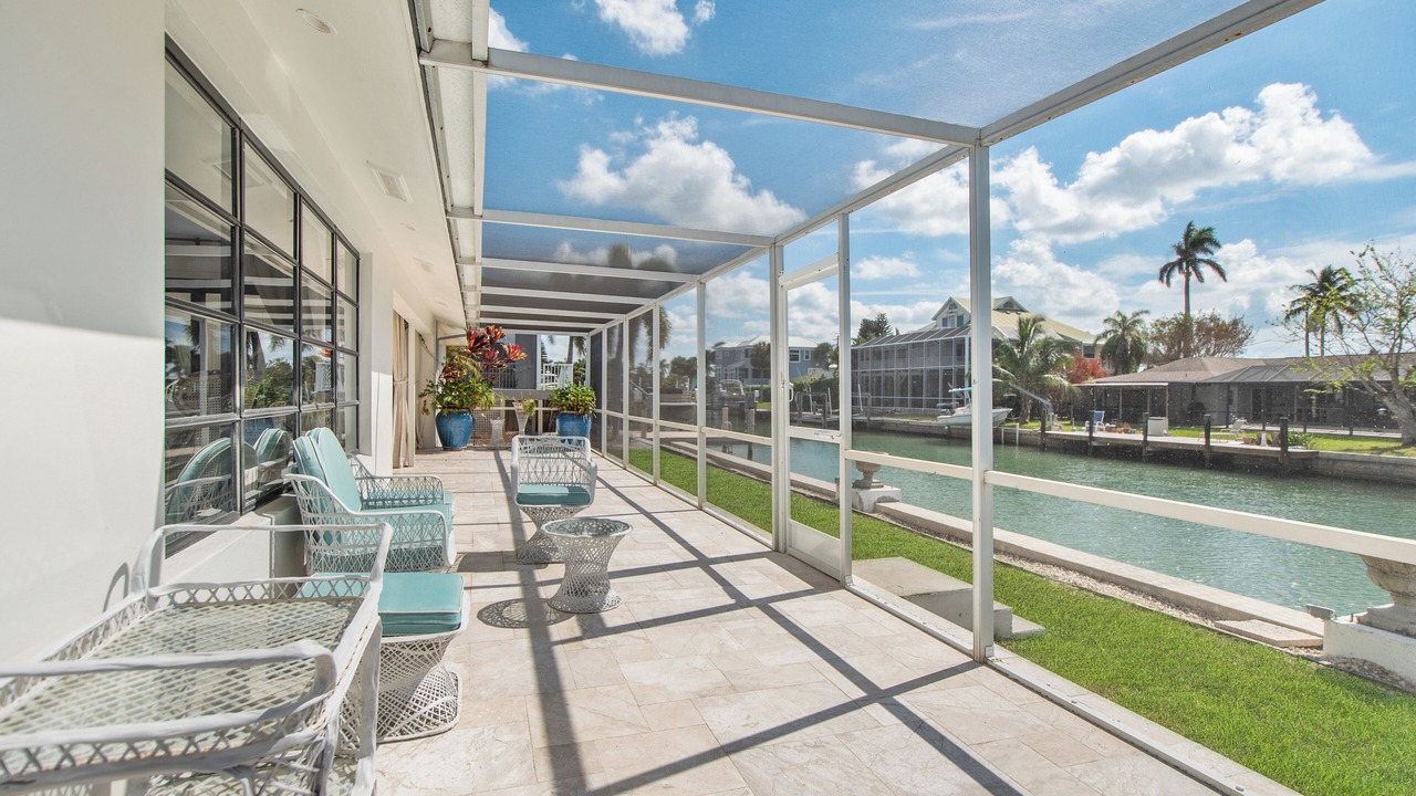 Photo of Patio Balcony in Isles of Capri