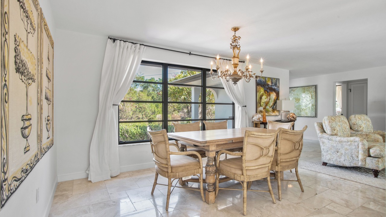 Photo of Bedroom in Isles of Capri