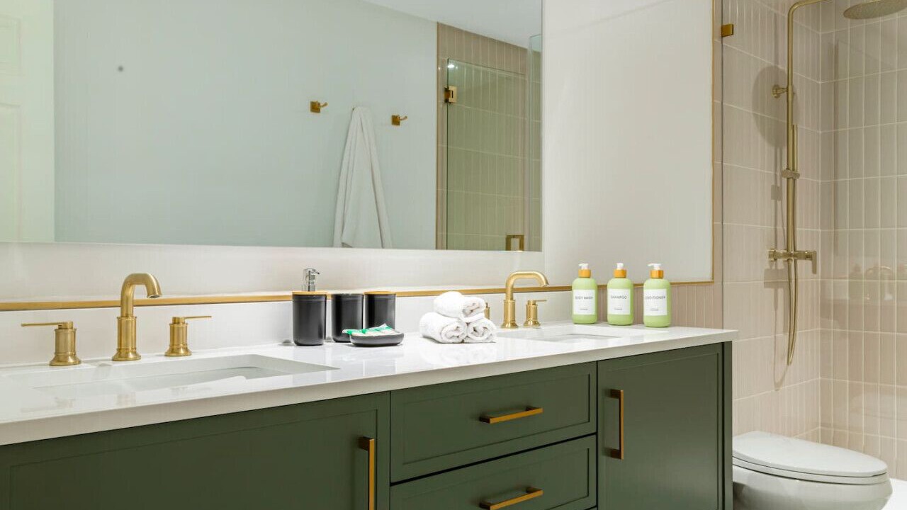 Photo of Bathroom in Plantation