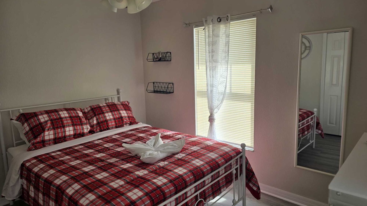 Photo of Bedroom in Old Seminole Heights