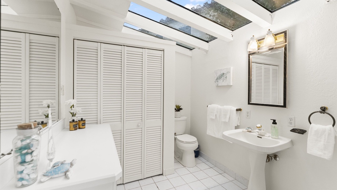Photo of Bathroom in Marineland Acres