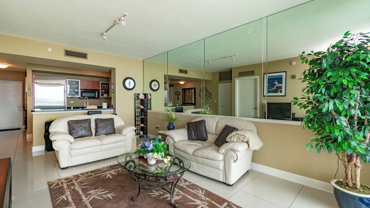 Photo of Livingroom in Edgewood