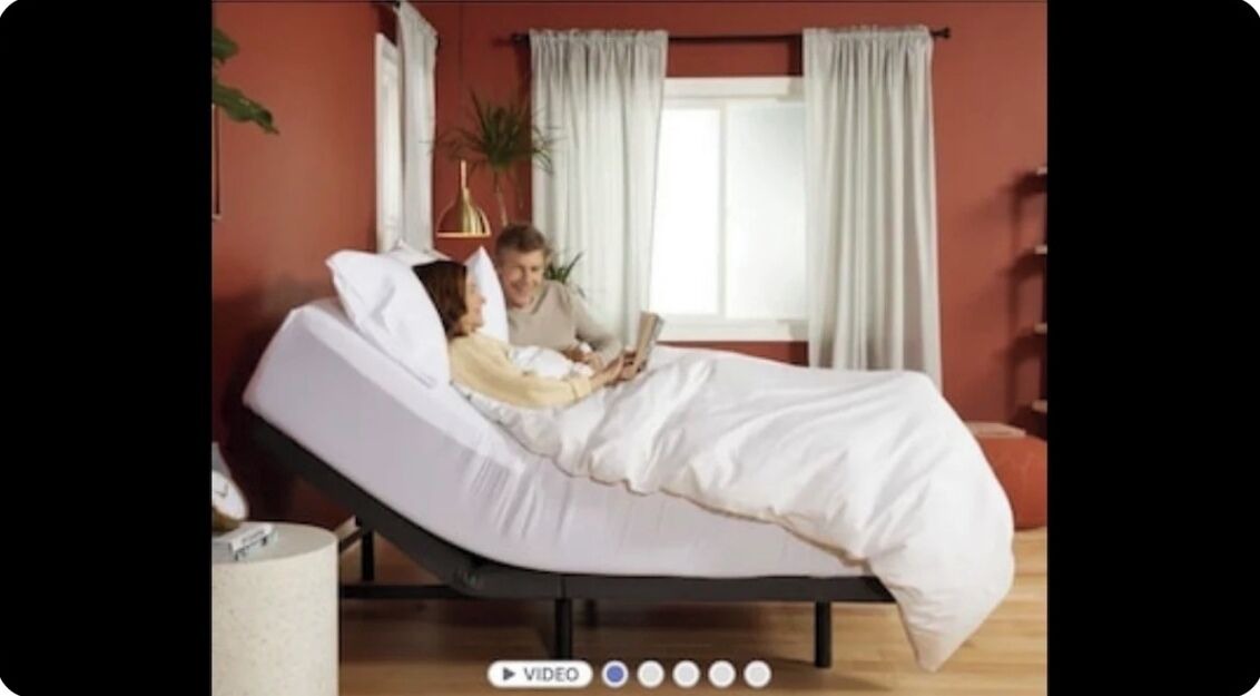 Photo of Bedroom in Ludlam