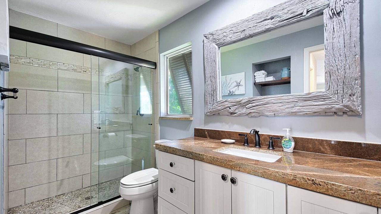 Photo of Bathroom in Isles of Capri