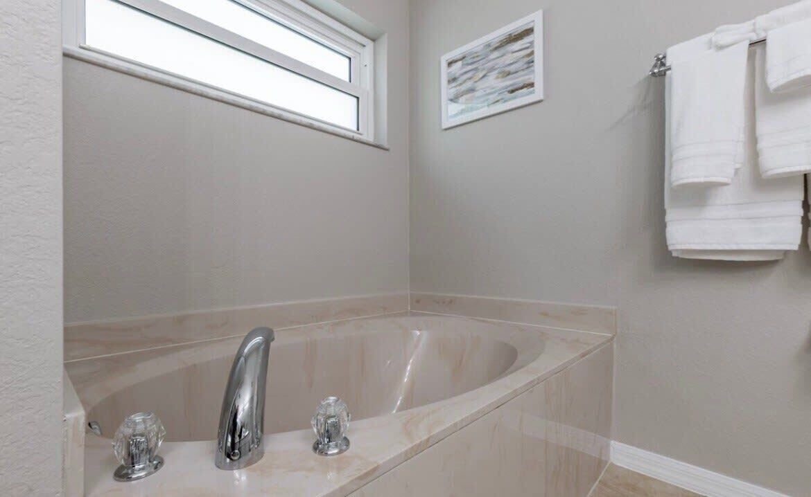 Photo of Bathroom in Diplomat