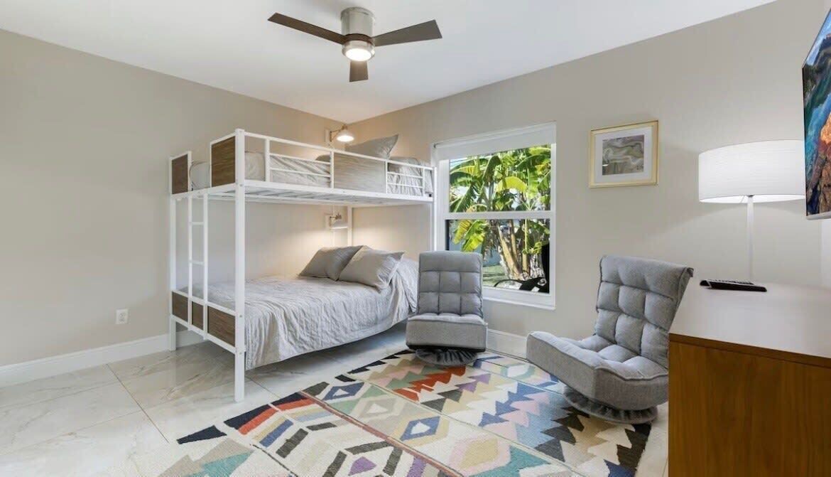 Photo of Bedroom in Diplomat
