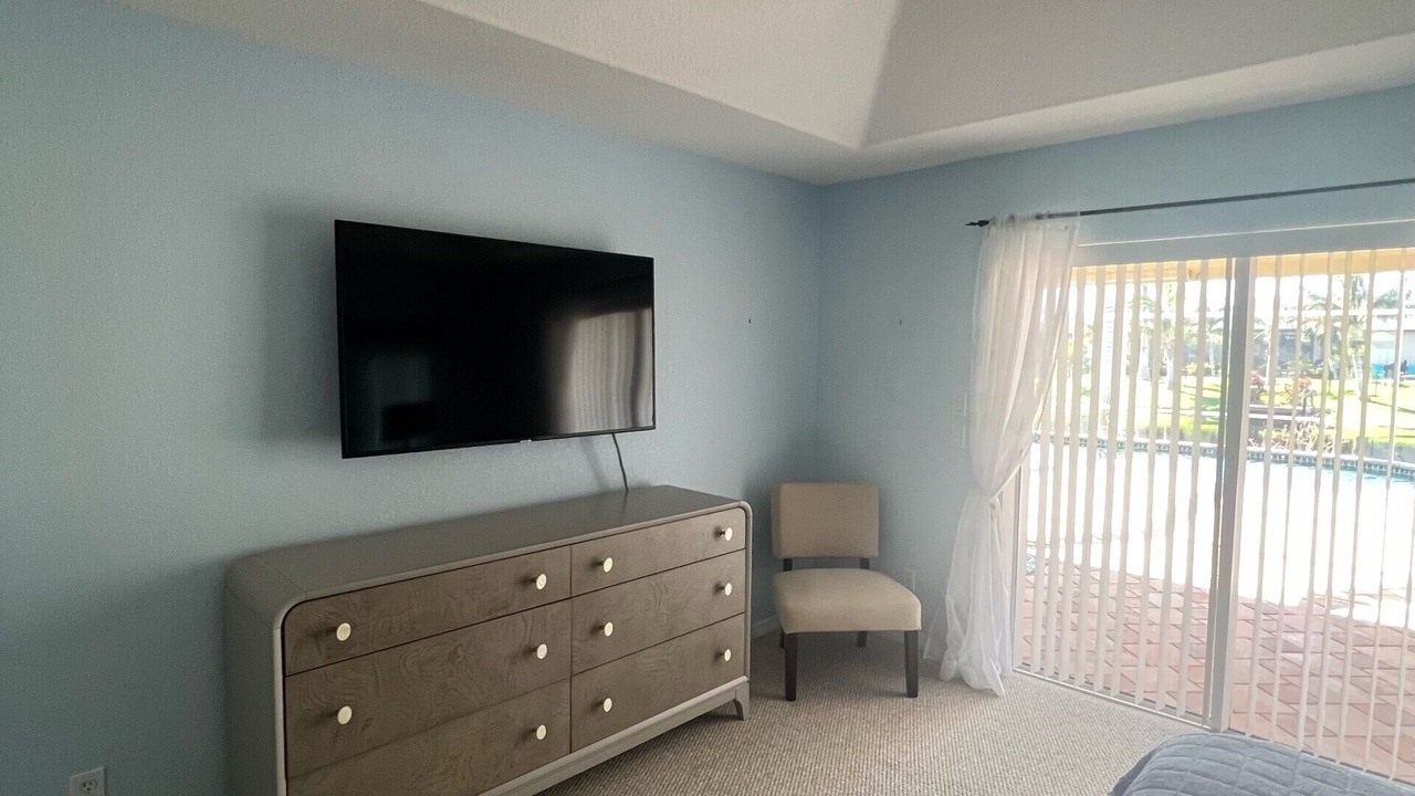 Photo of Bedroom in Pine Valley
