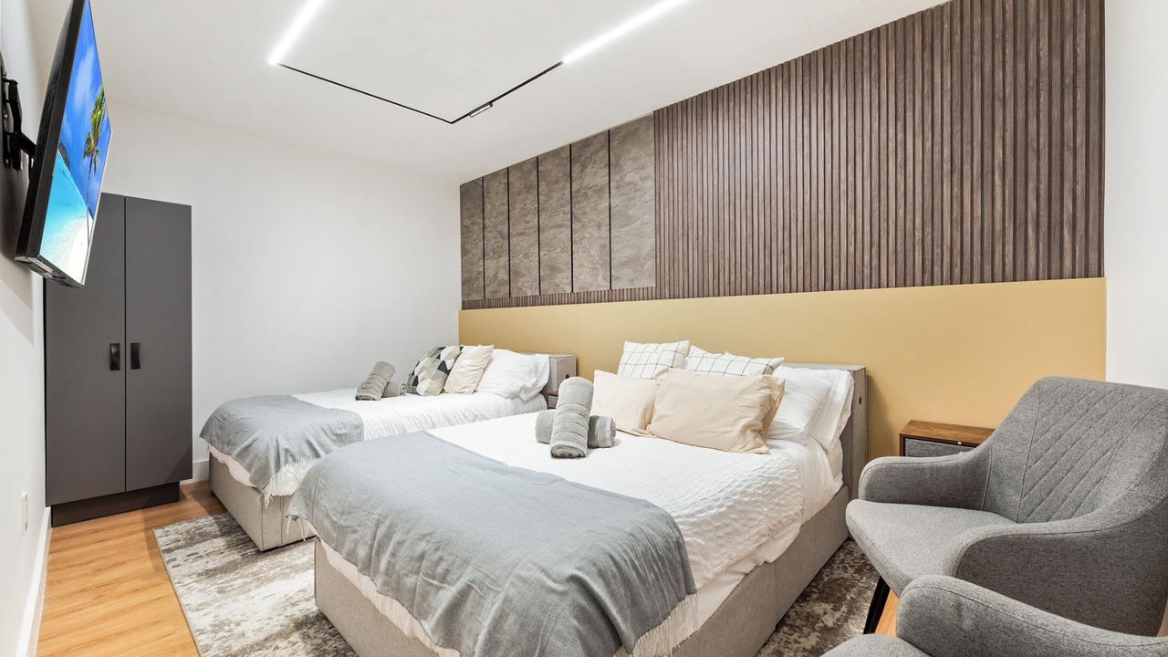 Photo of Bedroom in Ludlam
