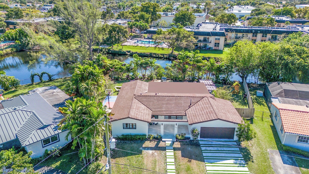Photo of Outdoor in Ludlam