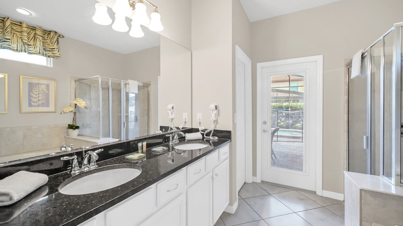 Photo of Bathroom in Four Corners