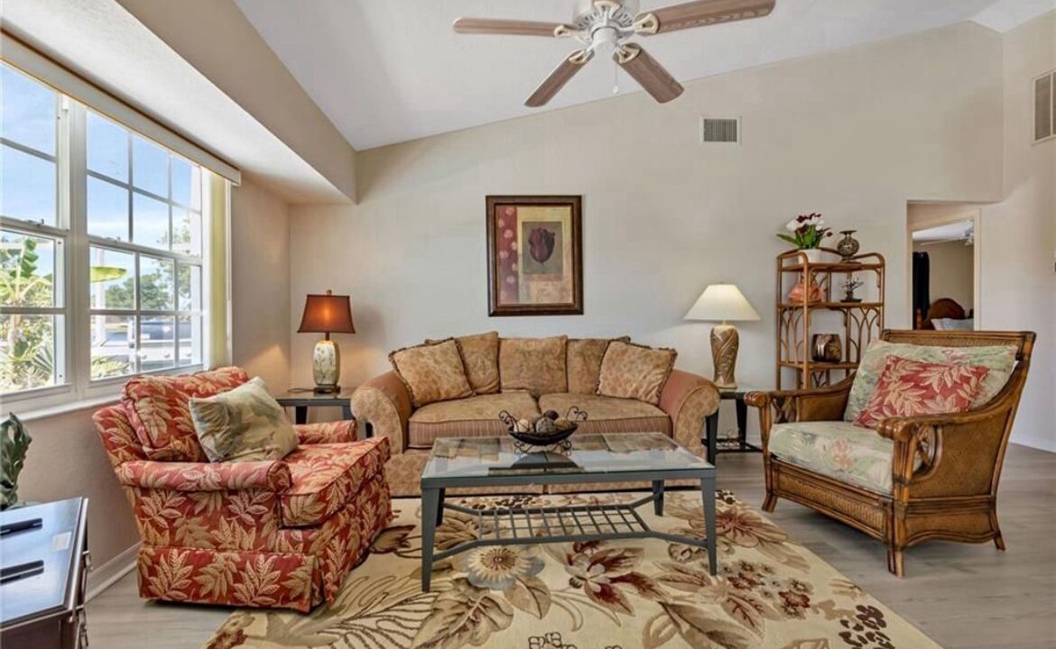 Photo of Livingroom in Deep Creek