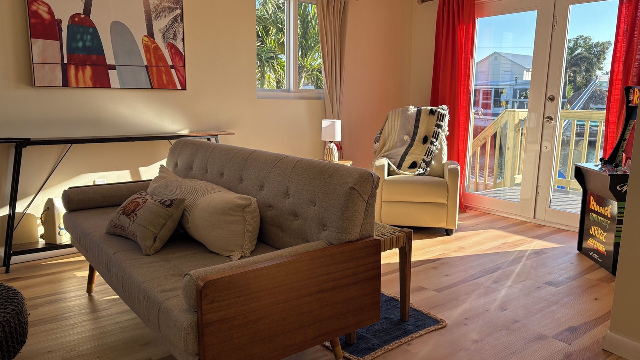 Photo of Livingroom in Saint James City