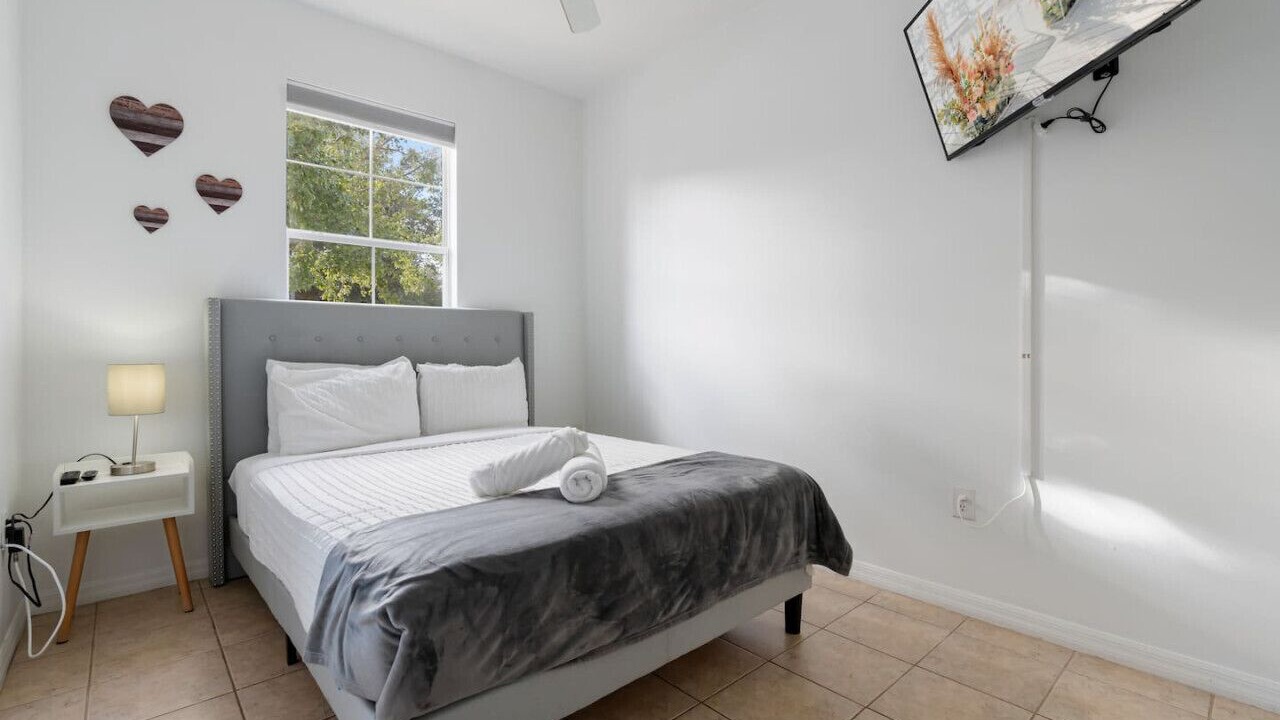 Photo of Bedroom in Crestwynd Bay