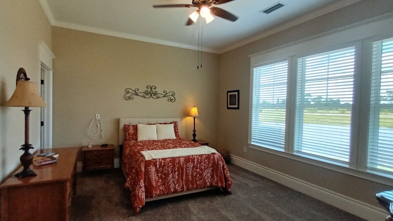 Photo of Bedroom in San Carlos Park