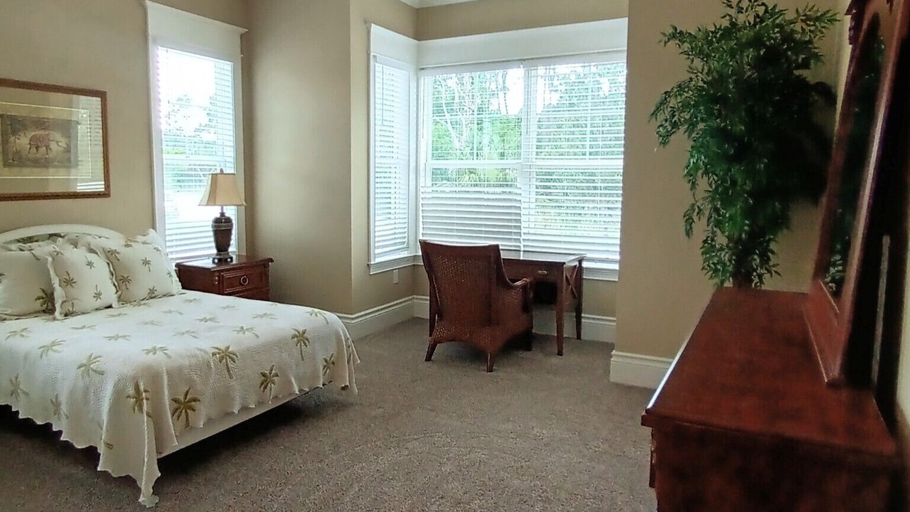 Photo of Bedroom in San Carlos Park