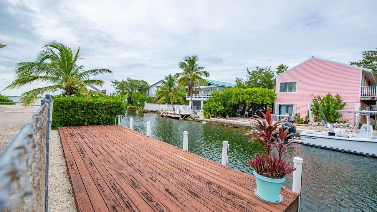 Photo of Patio Balcony in Cutthroat Harbor Estates