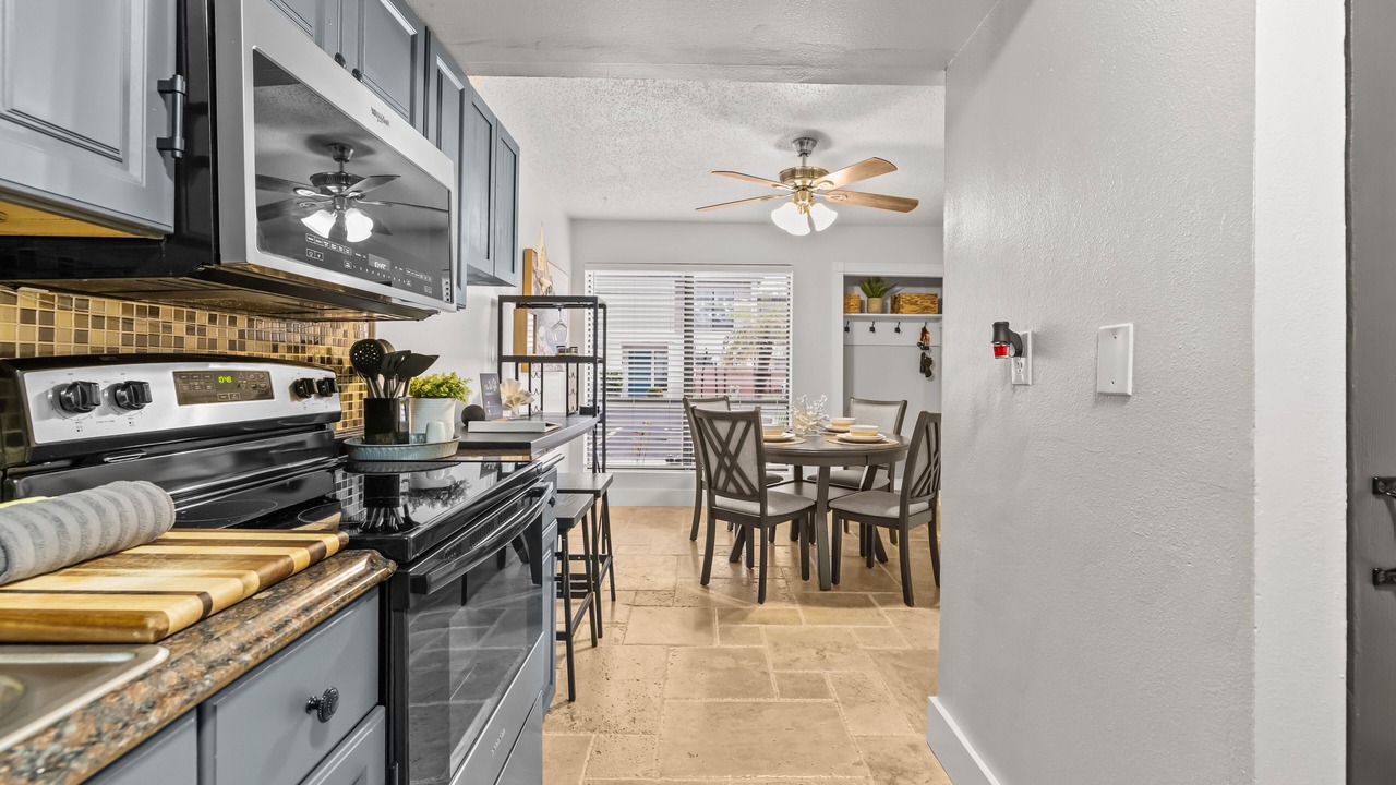 Photo of Kitchen in South Gate Ridge