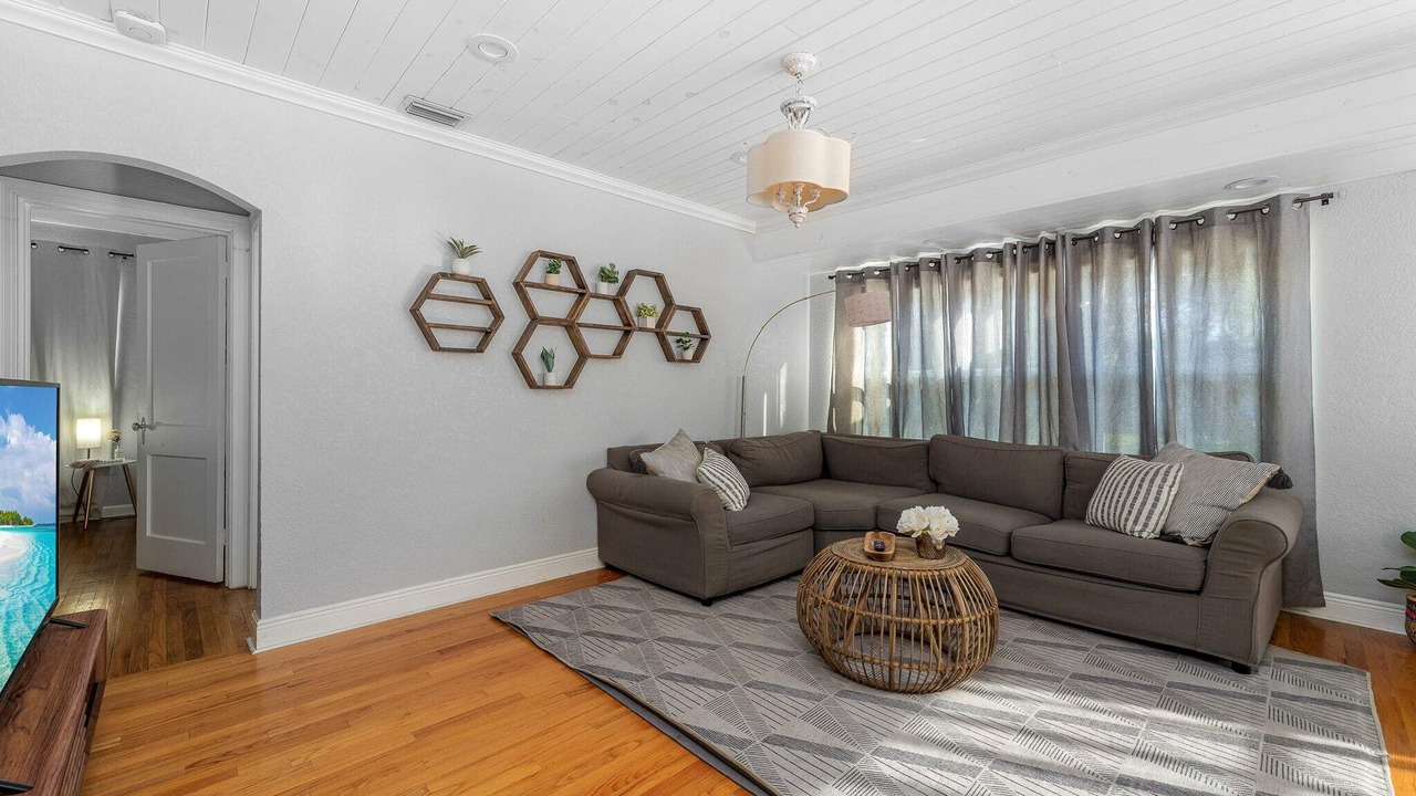 Photo of Livingroom in College Park