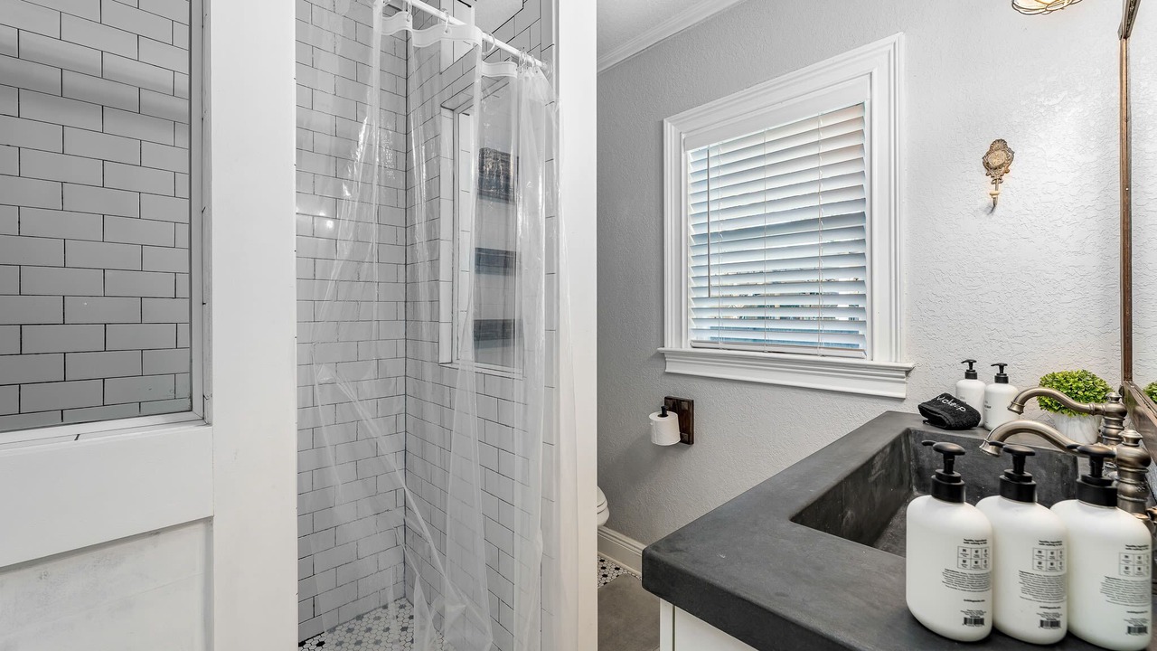 Photo of Bathroom in College Park