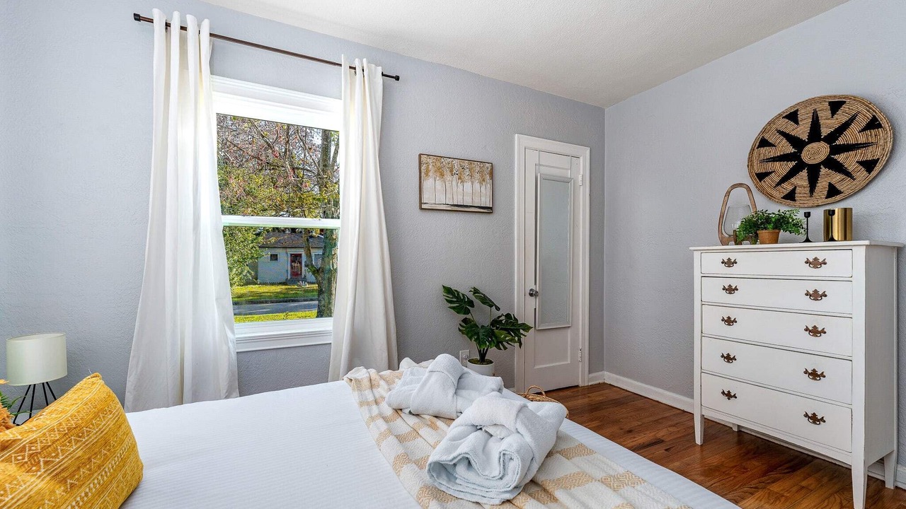 Photo of Bedroom in College Park