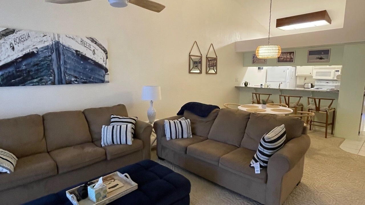 Photo of Livingroom in Bokeelia