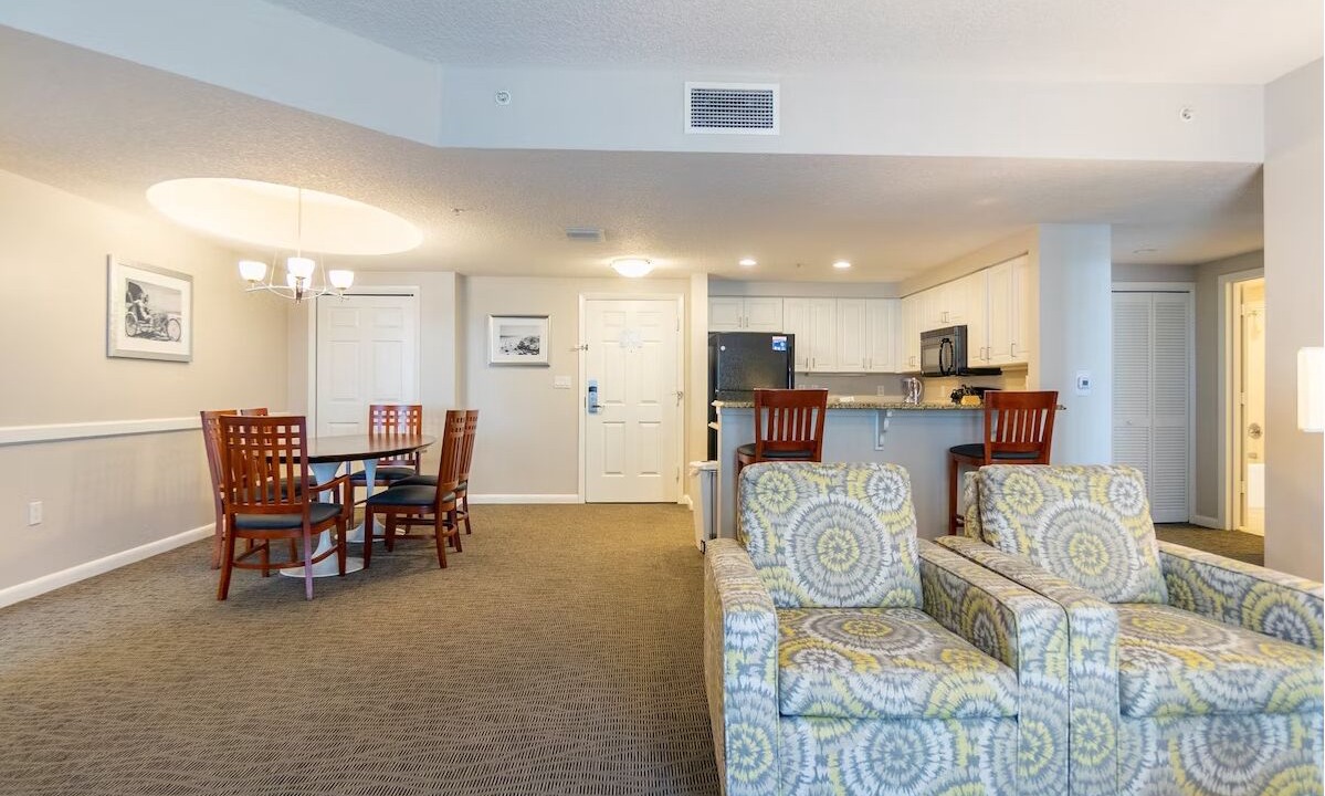 Photo of Livingroom in Smith's Memento