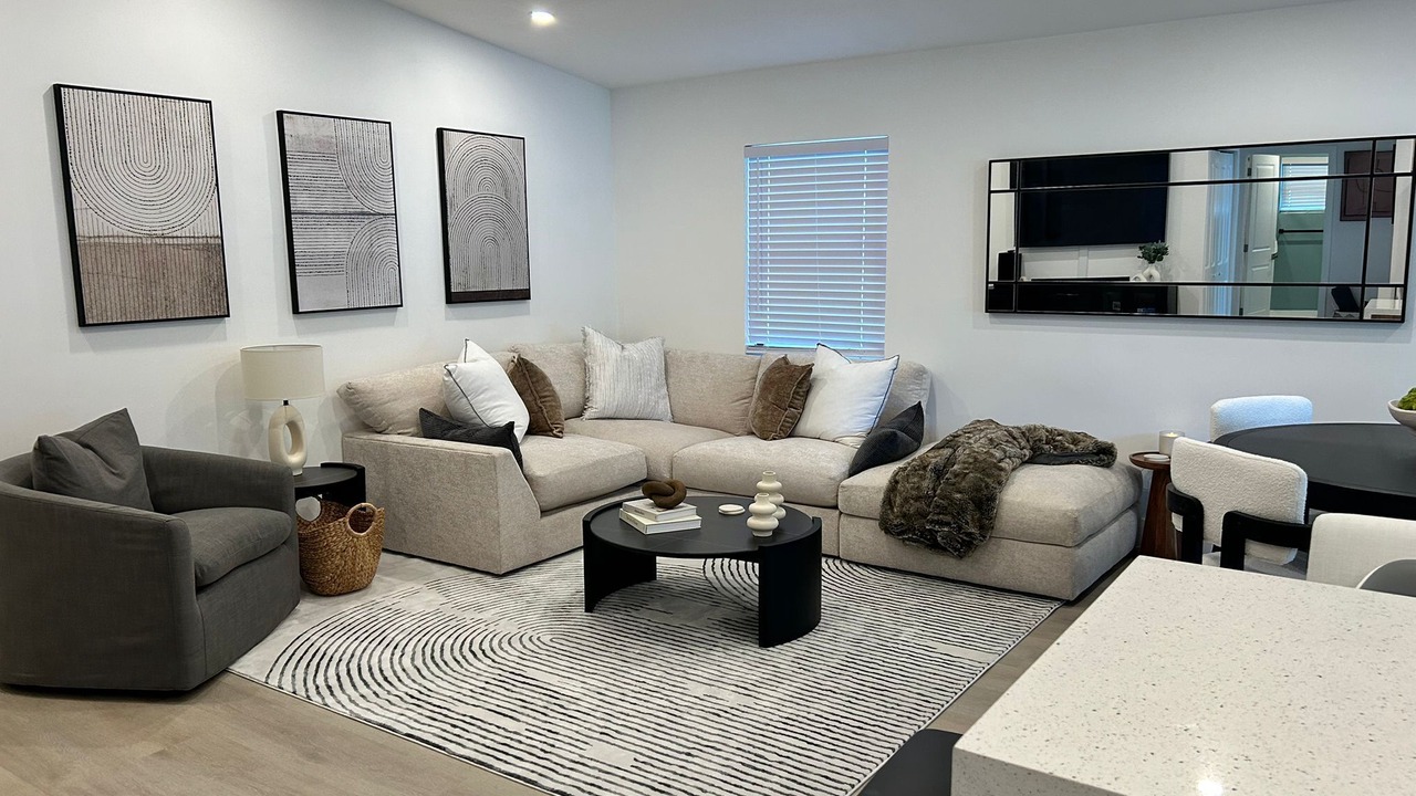 Photo of Livingroom in Lake Ida Shores