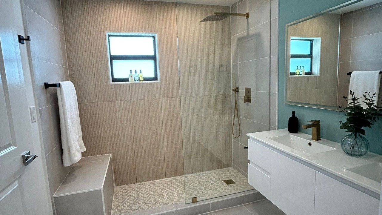 Photo of Bathroom in Lake Ida Shores