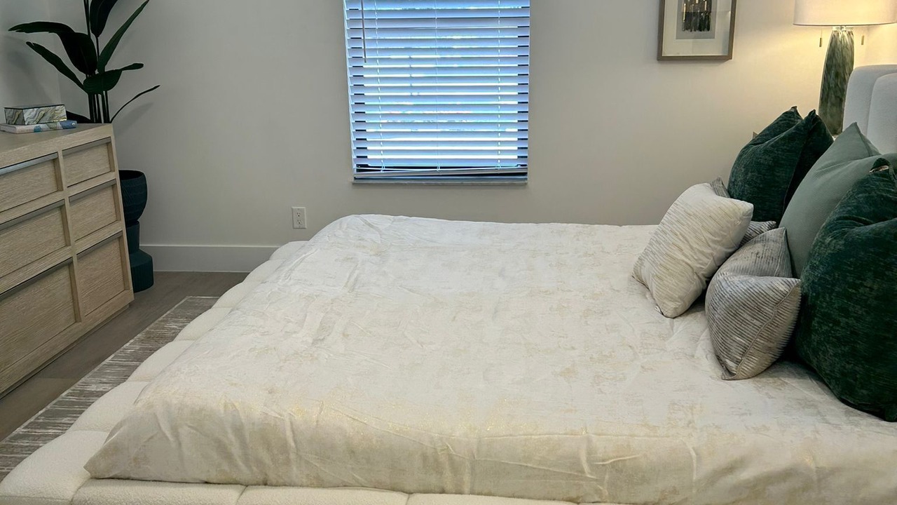 Photo of Bedroom in Lake Ida Shores