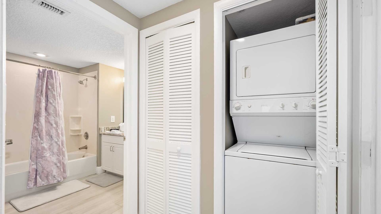 Photo of Bathroom in Brush - Stewarts