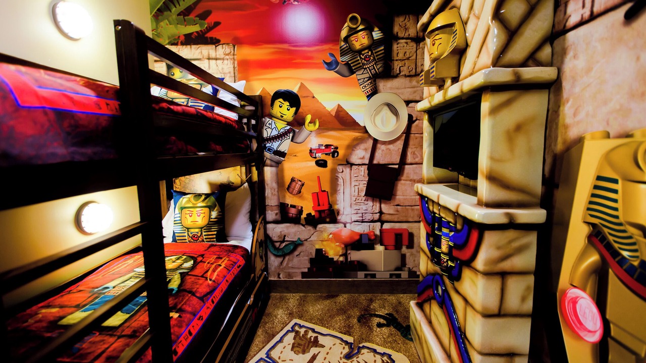 Photo of Bedroom in Cypress Gardens