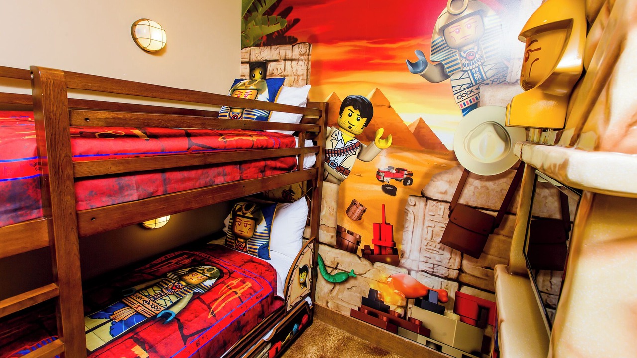 Photo of Bedroom in Cypress Gardens
