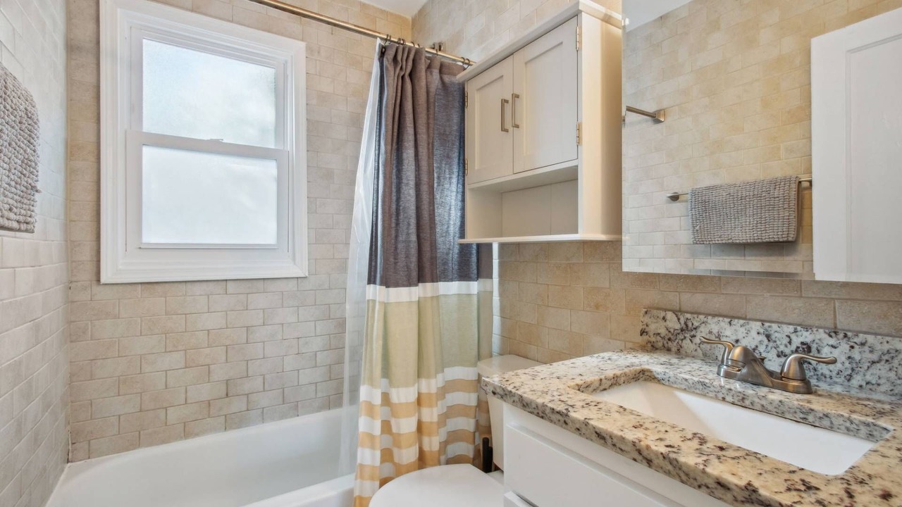 Photo of Bathroom in Murray Hill