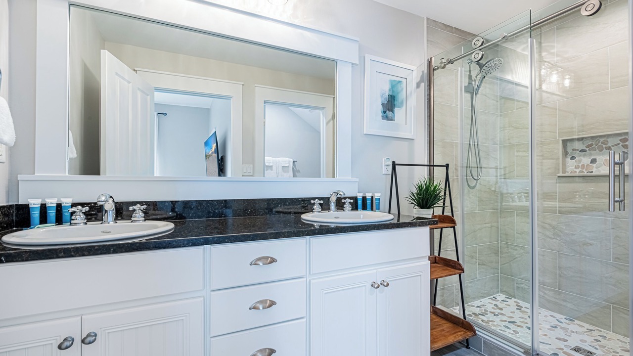 Photo of Bathroom in Laurel Grove