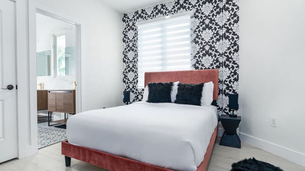 Photo of Bedroom in Dania Beach