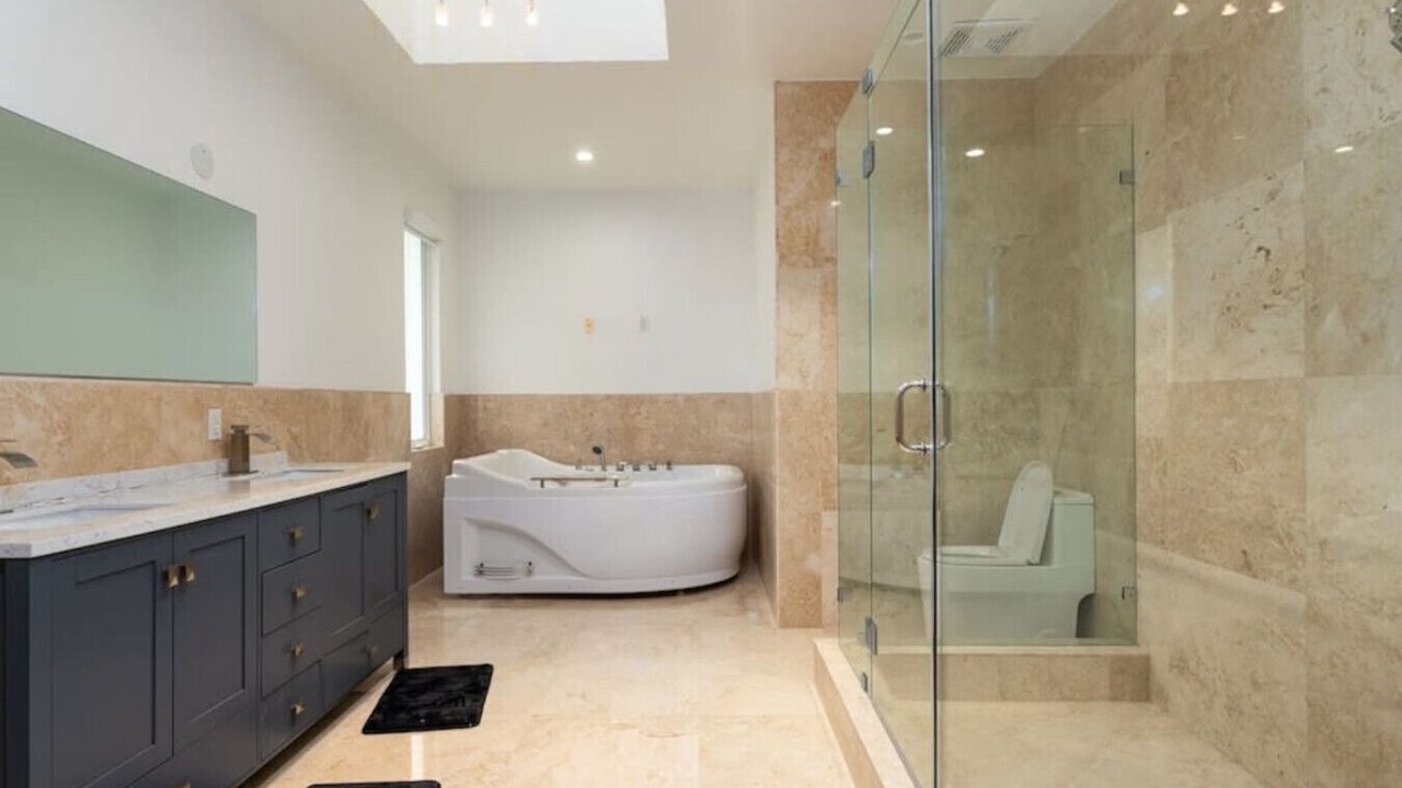 Photo of Bathroom in Dania Beach