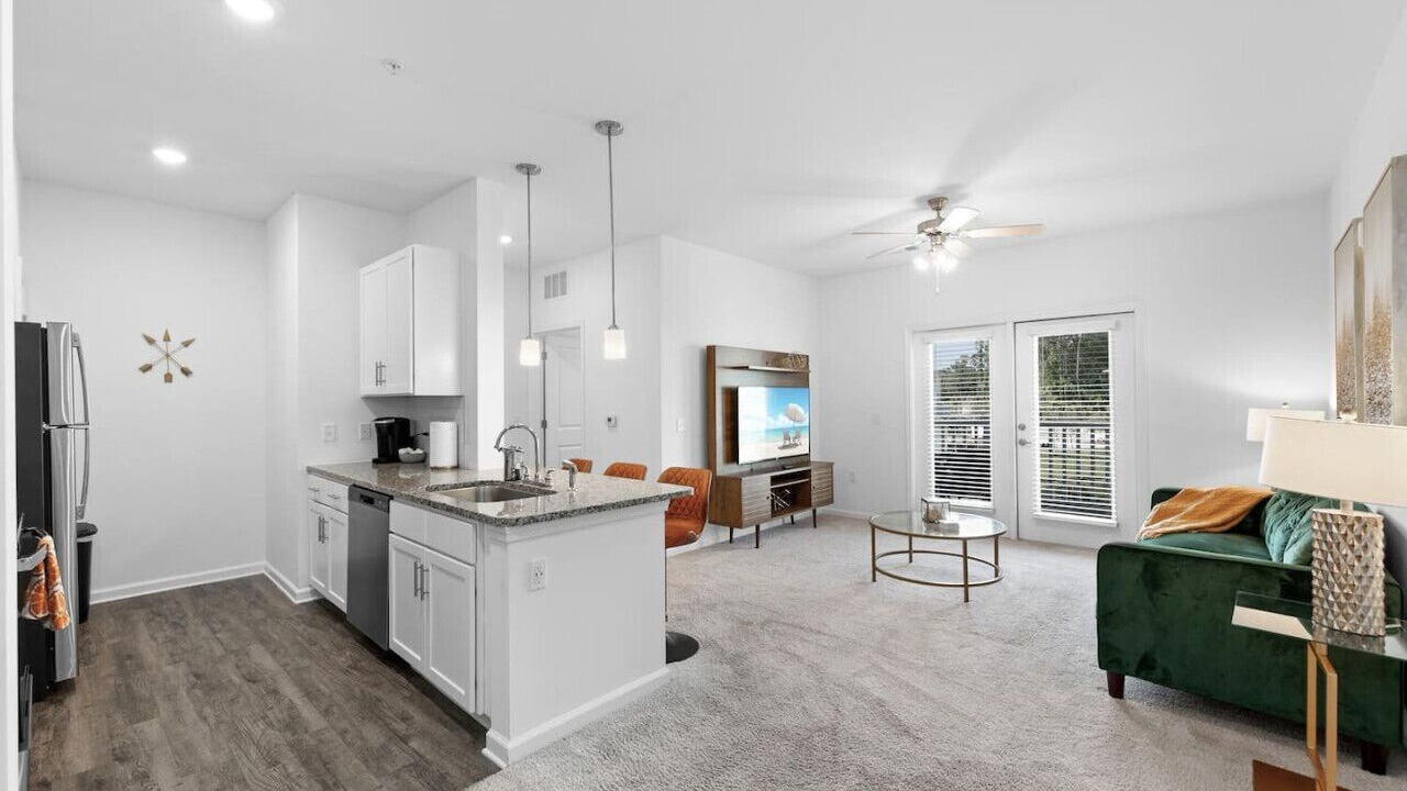 Photo of Livingroom in Orange Park